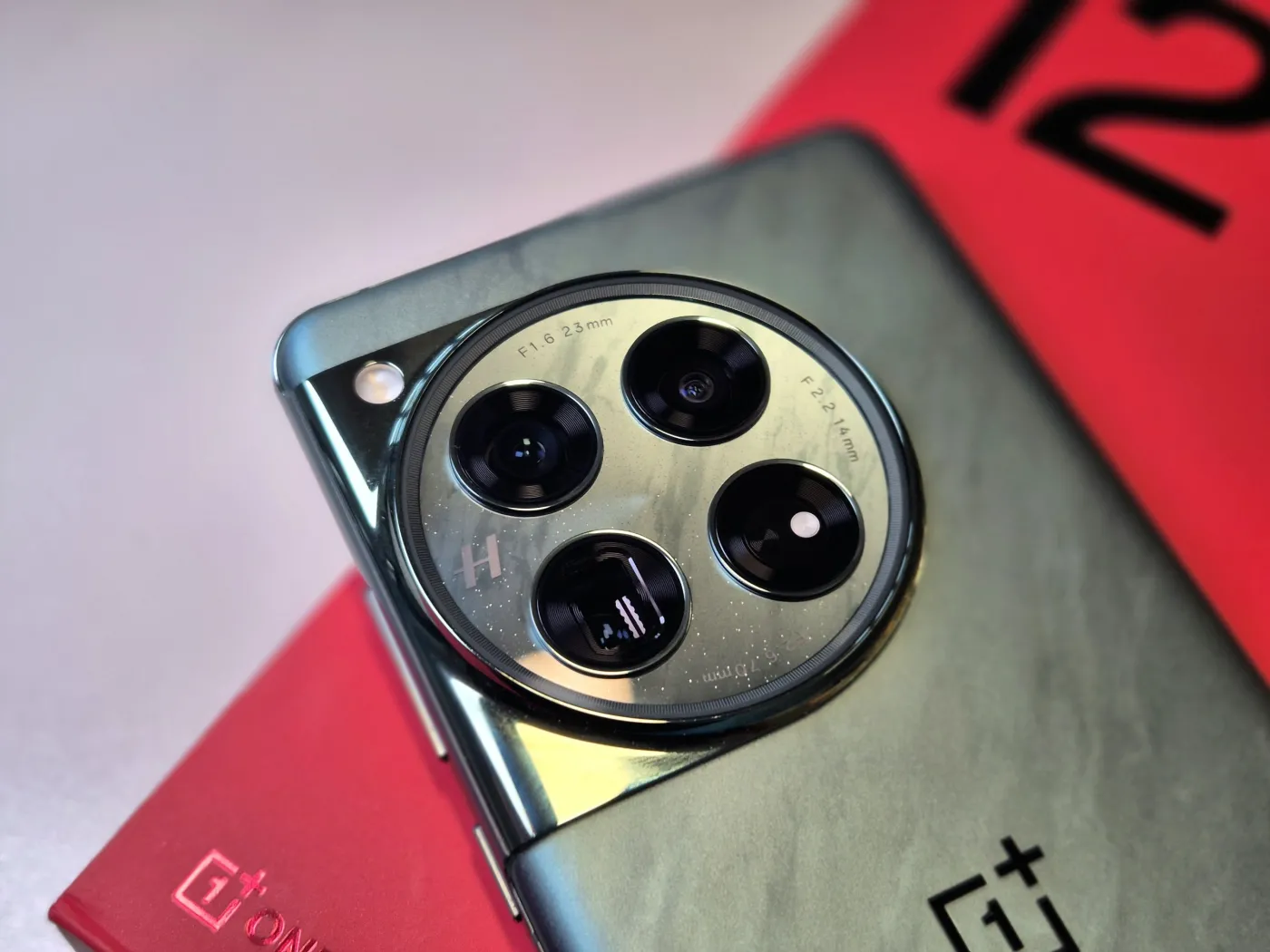 oneplus-12-38086240.jpg