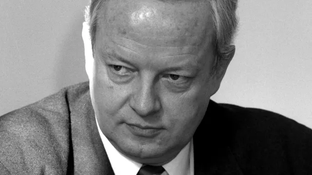 Nie żyje Aleksander Fabisiak. Widzowie kojarzą go z kultowych "Psów"