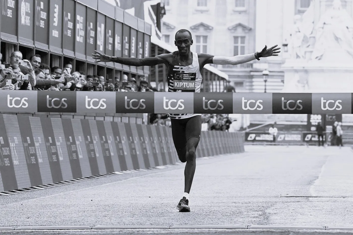 Rekordzista świata w maratonie zginął w wypadku samochodowym