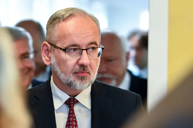 Prezes NRL: Niedzielski zdewastował system nadzoru nad lekarzami