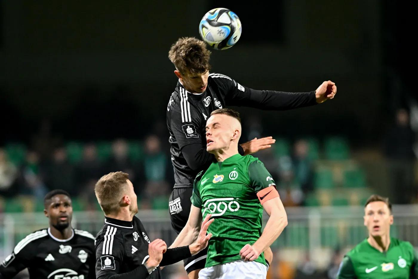 Radomiak wciąż bez gola w 2024 roku. Grobelny uratował Wartę w końcówce[WIDEO]