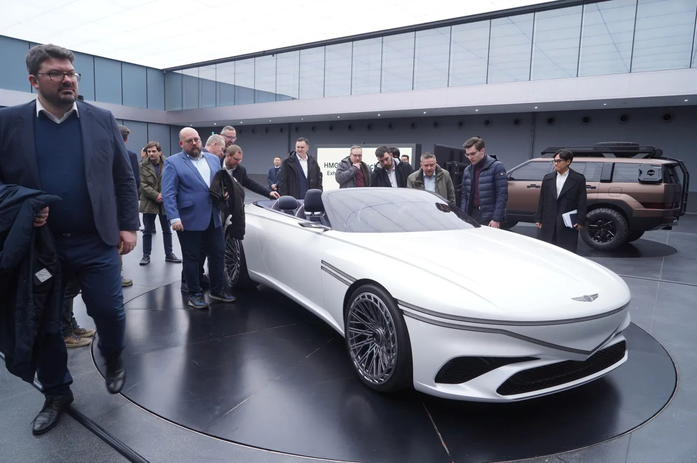 Hyundai i Genesis pokazują auta koncepcyjne