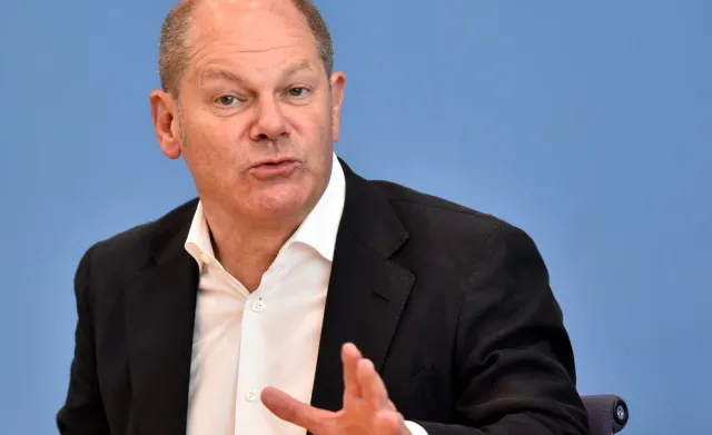 Scholz: Trzeba deportować ludzi na dużą skalę. Takie kroki podejmą Niemcy