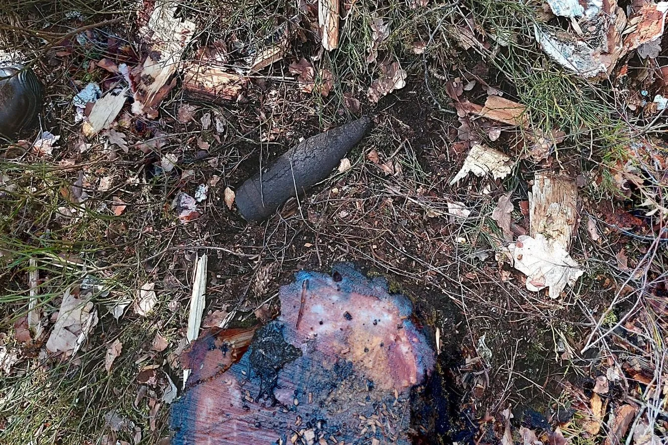 Bardzo niebezpieczne znalezisko. Niewybuch z II wojny znaleziony w lesie