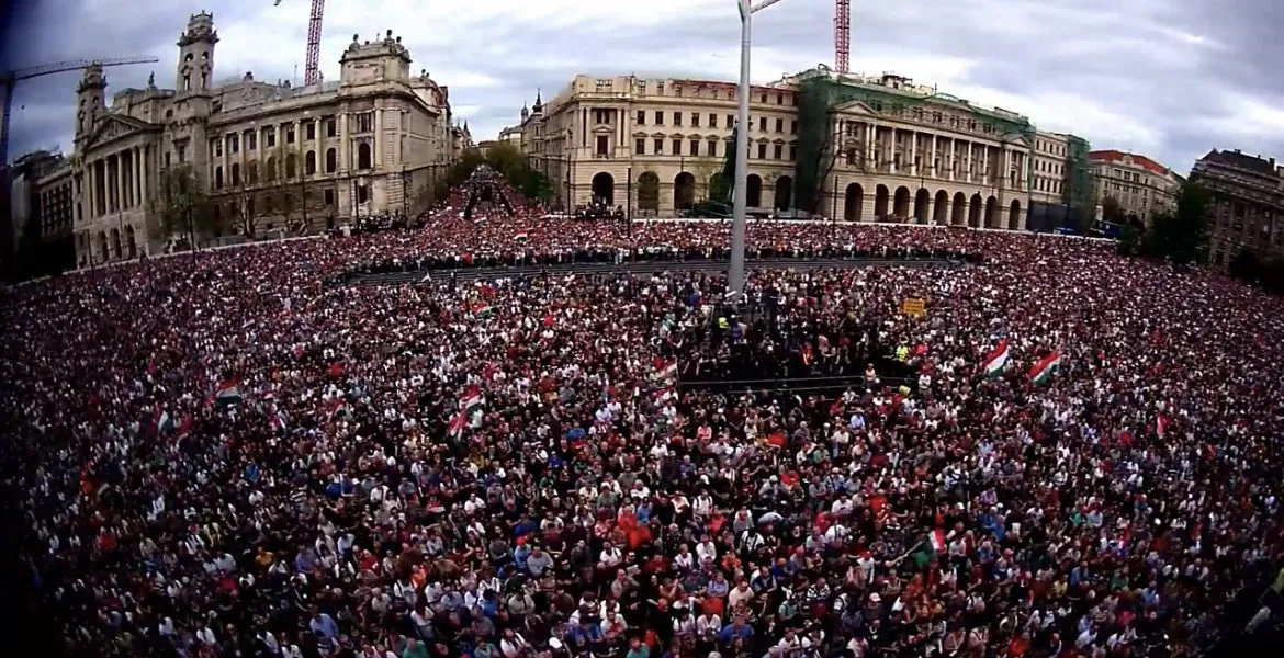 Wielotysięczna demonstracja w Budapeszcie