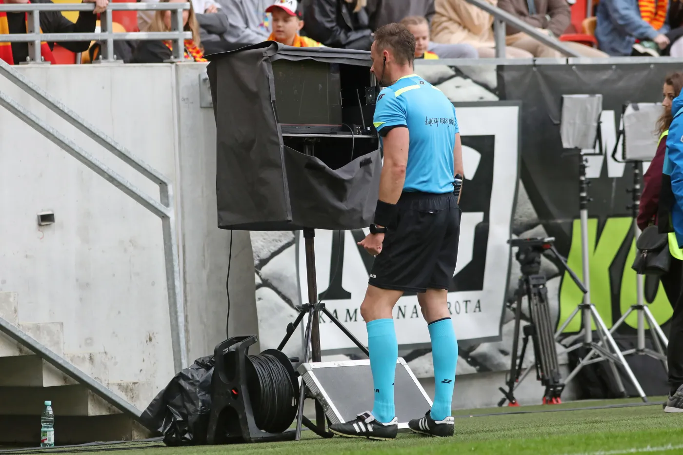 Boniek ocenił pracę sędziego w meczu Jagiellonia - Cracovia. "Kompromitacja!"