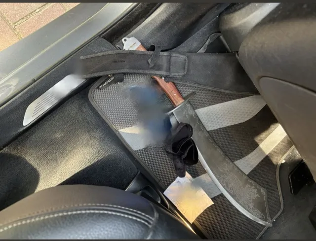 Brutalny napad w ostrowskim mieszkaniu. W ruch poszła maczeta