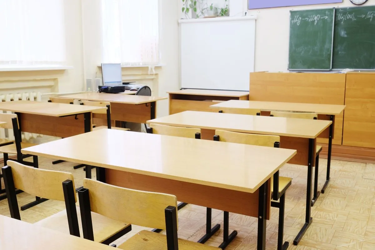 MEN proponuje: Dyrektorzy szkół otrzymają uprawnienie zwiększenia liczby uczniów w klasach. Tylko wyjątkowo