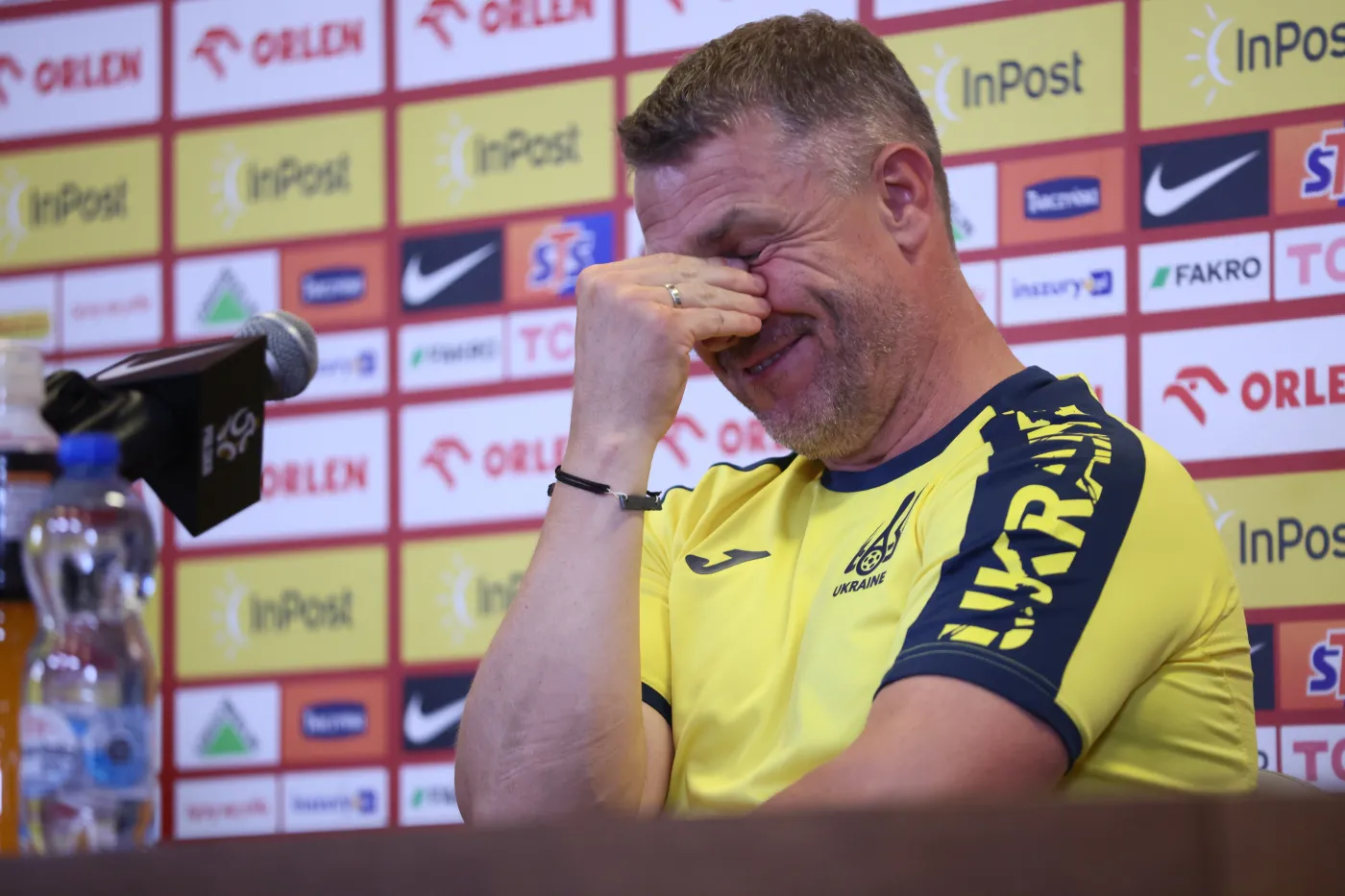Selekcjoner reprezentacji Ukrainy: Nasi piłkarze czują się w Polsce komfortowo