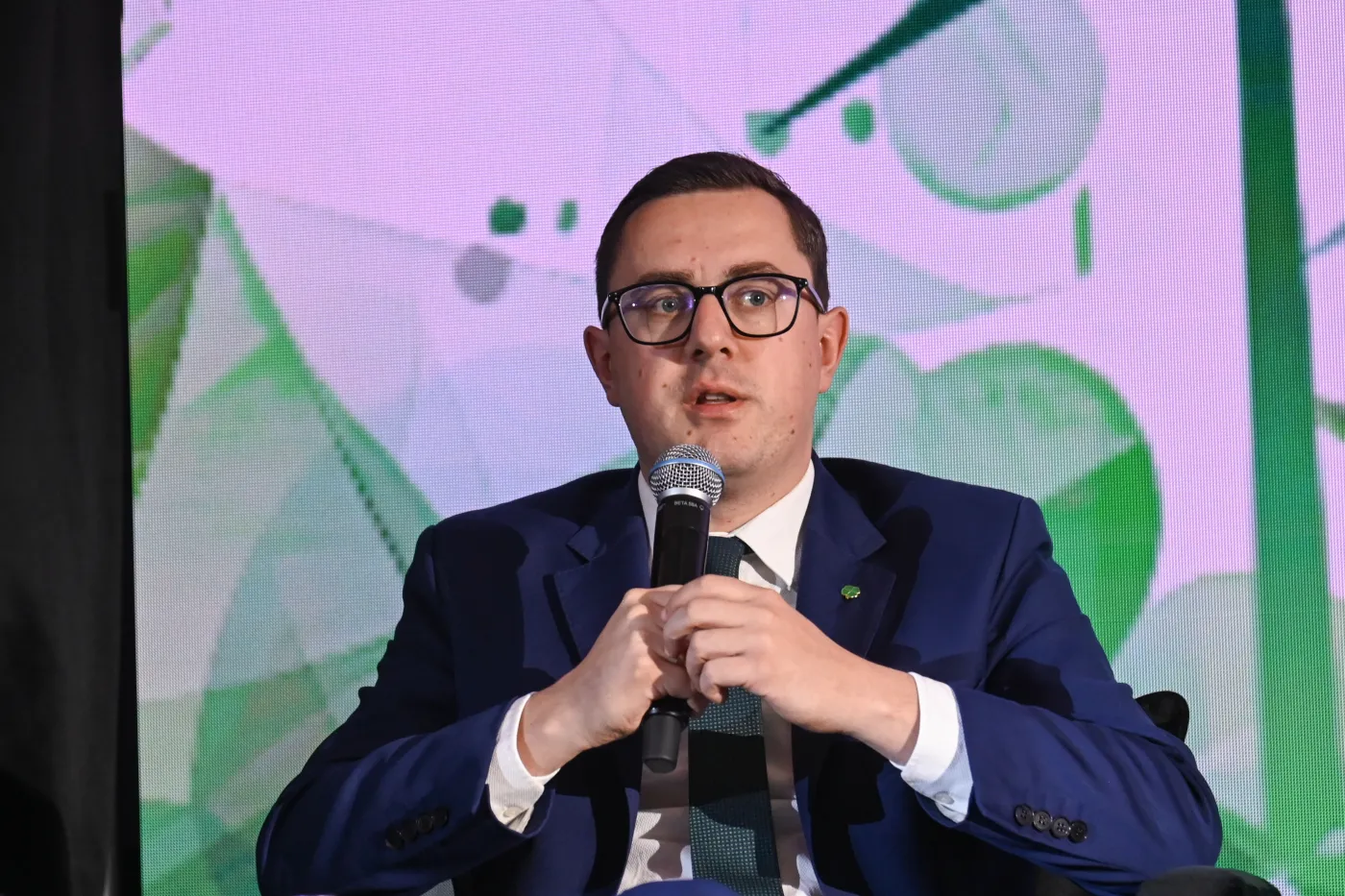 Rząd ma nowy pomysł na fotowoltaikę. Wiceminister zdradza szczegóły