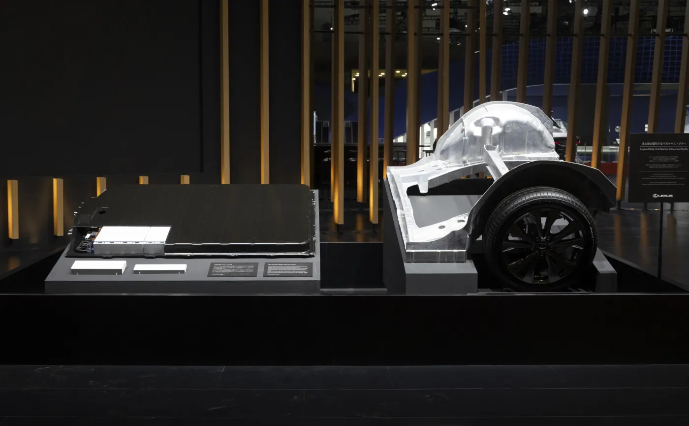 lexus-lfzl-38265917.jpg