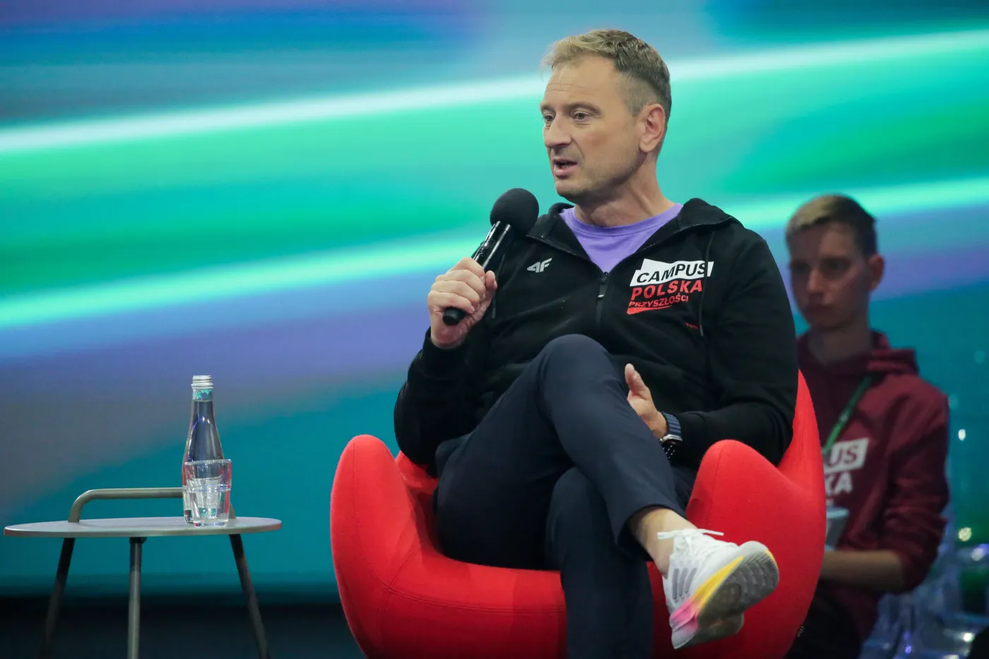 Sławomir Nitras będzie walczył ze "średniowiecznymi" zapisami w kontraktach zawodniczek