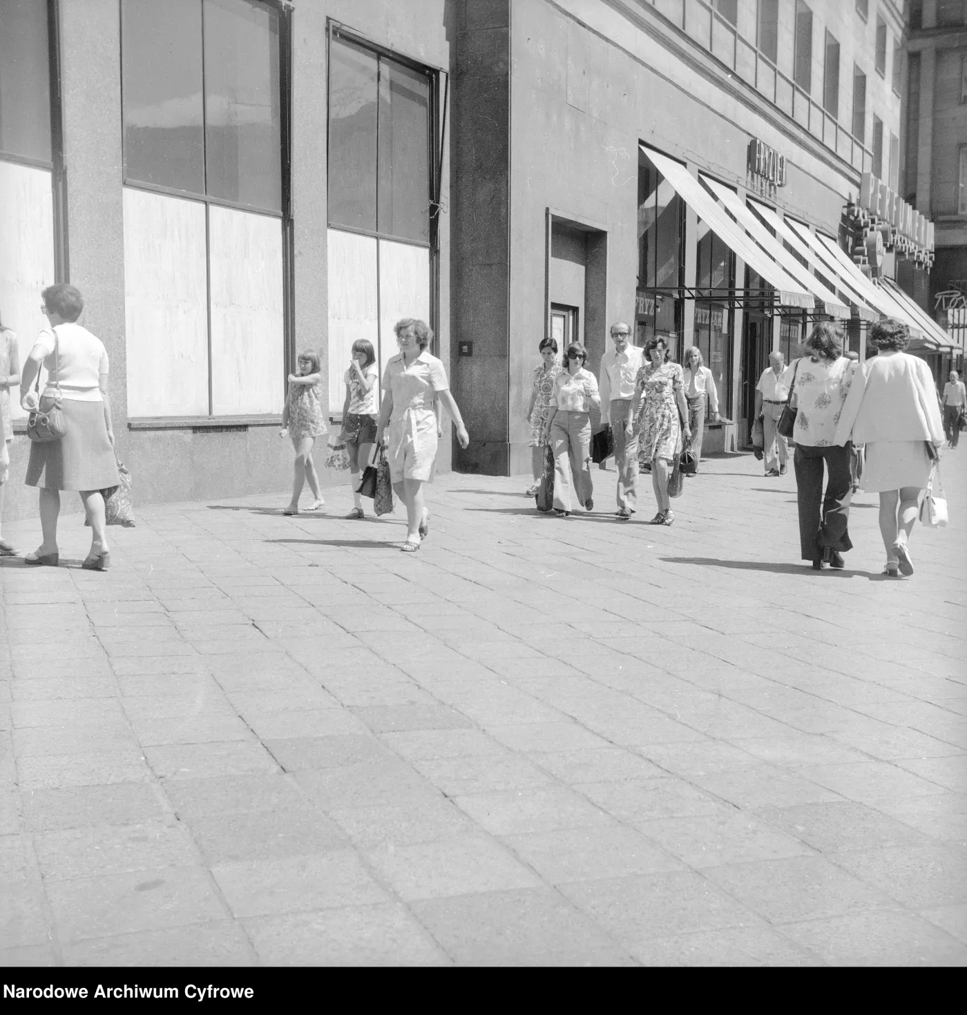 Bardzo szybki i sentymentalny QUIZ o życiu w PRL. Zdobędziesz 9/9? Na ostatnie pytanie odpowiedź znają nieliczni