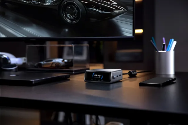 Stylowa ładowarka o gigantycznej mocy i bezprzewodowy powerbank. Anker pokazuje nowości