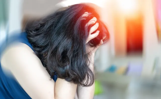 Chorzy na COVID-19 mają cięższe udary mózgu