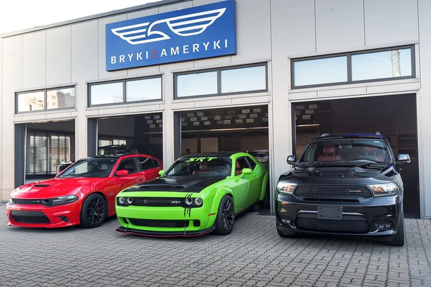 Sprowadzenie samochodu z USA – dlaczego teraz jest najlepszy moment na import?