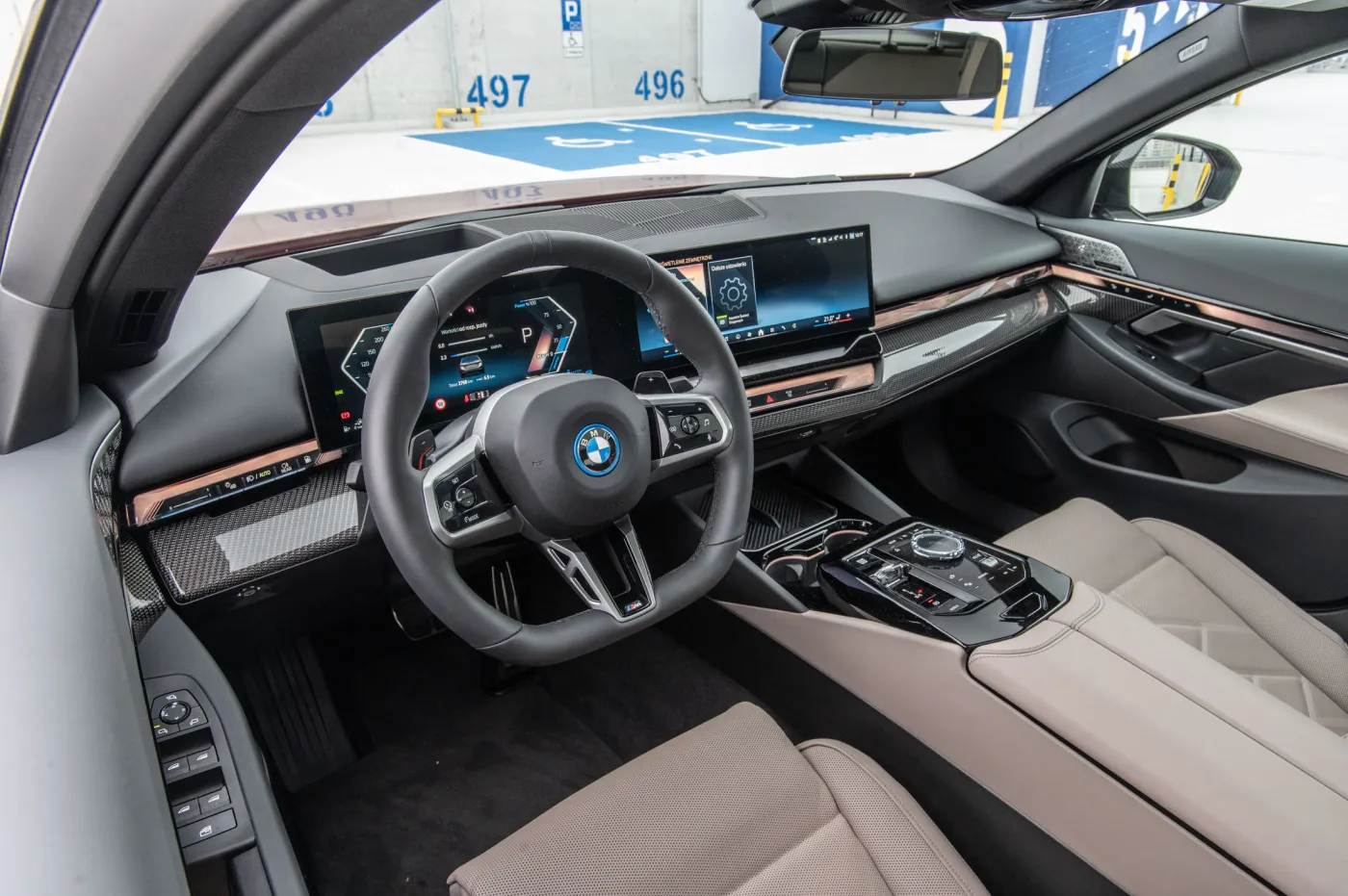 bmw-550e-38341564.jpg
