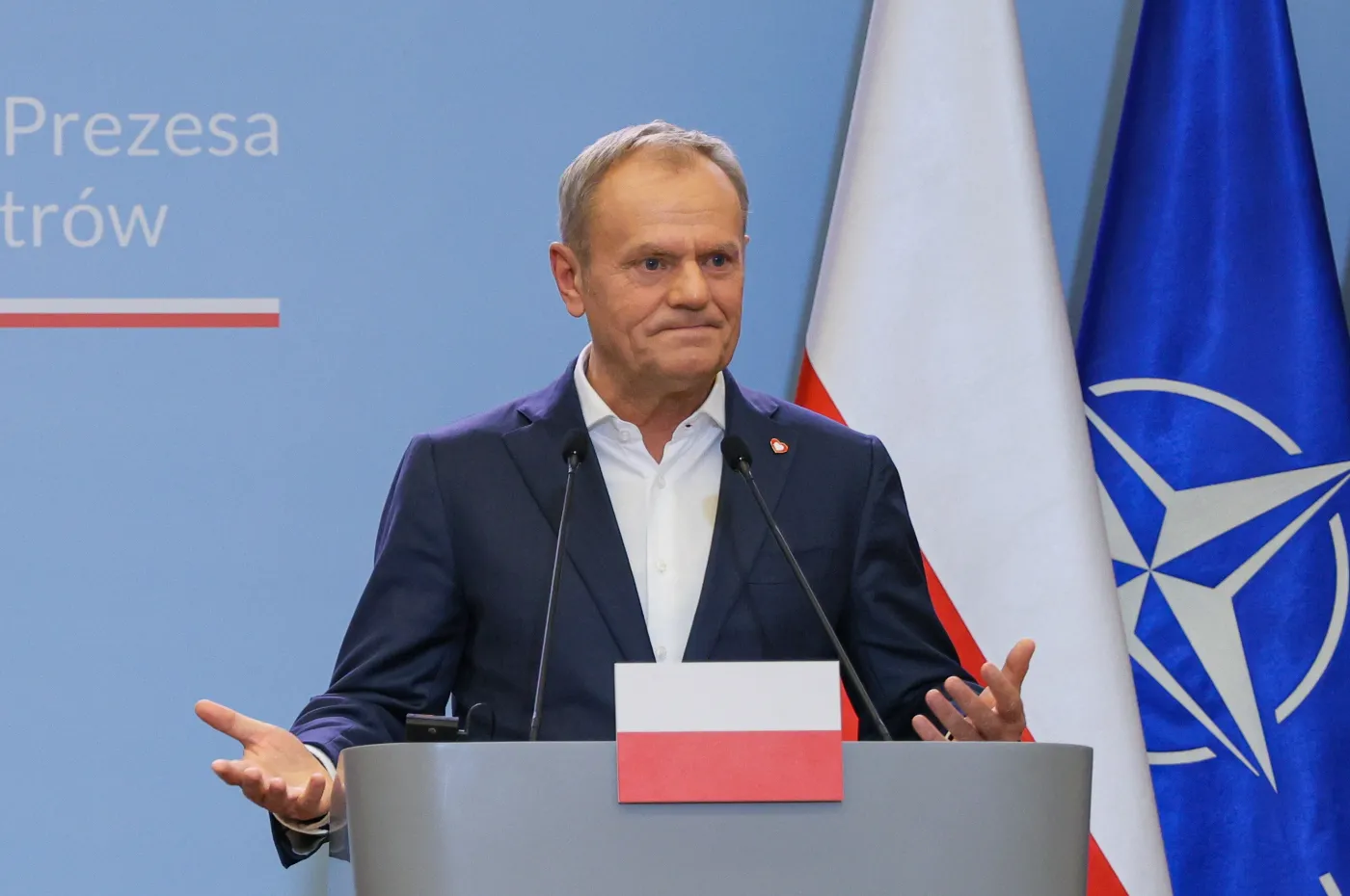 Trzaskowski czy Sikorski? Donald Tusk pyta internautów, kto powinien zostać kandydatem KO na prezydenta