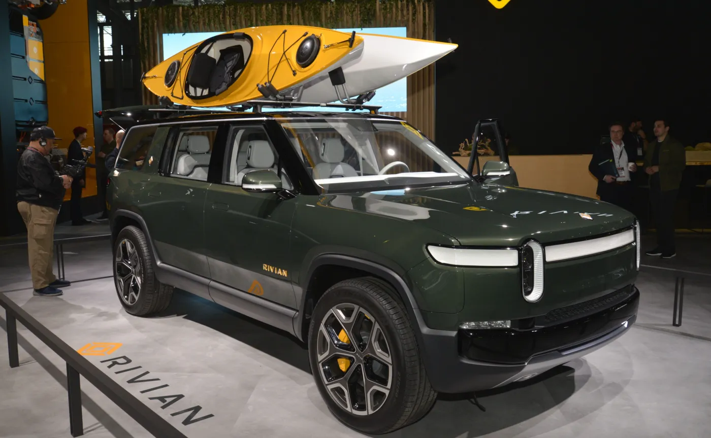 rivian-r1s-38361103.jpg
