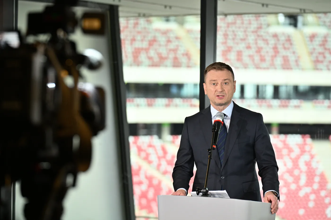 Sławomir Nitras nie da PKOl ani złotówki. "PiS łapy precz od polskiego sportu"