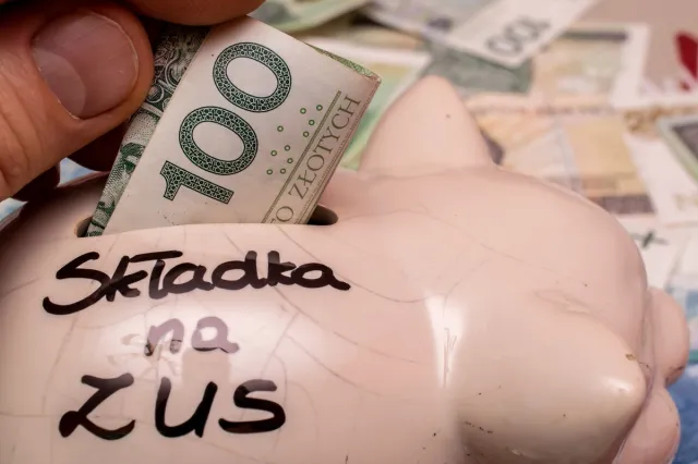 Wyższe składki ZUS dla przedsiębiorców od 2025 roku. Dla niektórych osób podwyżka nawet o 875 złotych rocznie