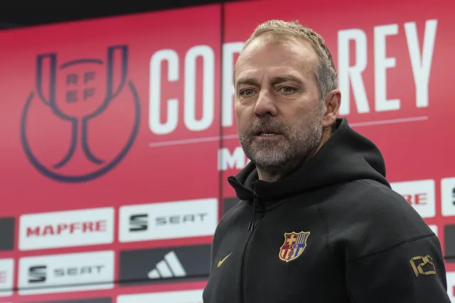 Lewandowski nie zagrał przez Szczęsnego. Trener Barcelony powiedział to z poważną miną