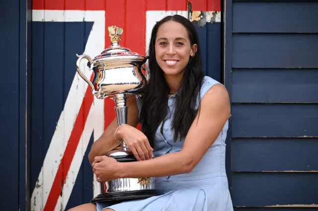 Zjawiskowo piękna Madison Keys. Zwyciężczyni Australian Open pozowała z trofeum [FOTO]