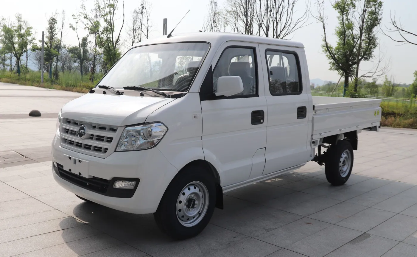 dfsk-c32-38396461.jpg