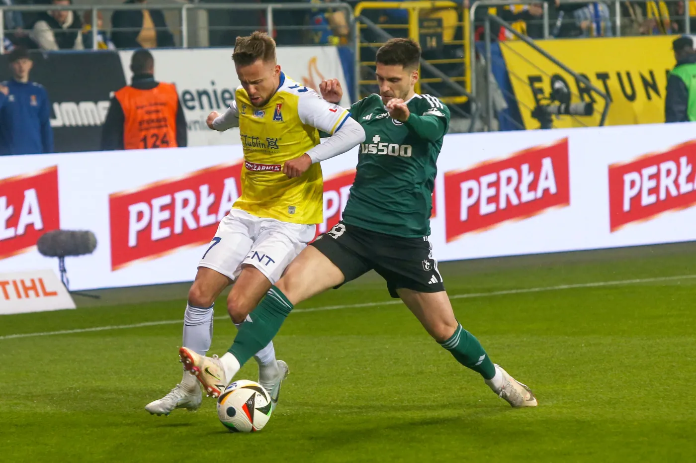 Ponad 400 tysięcy zł miesięcznie. Kto ma taką pensję w Polsce?