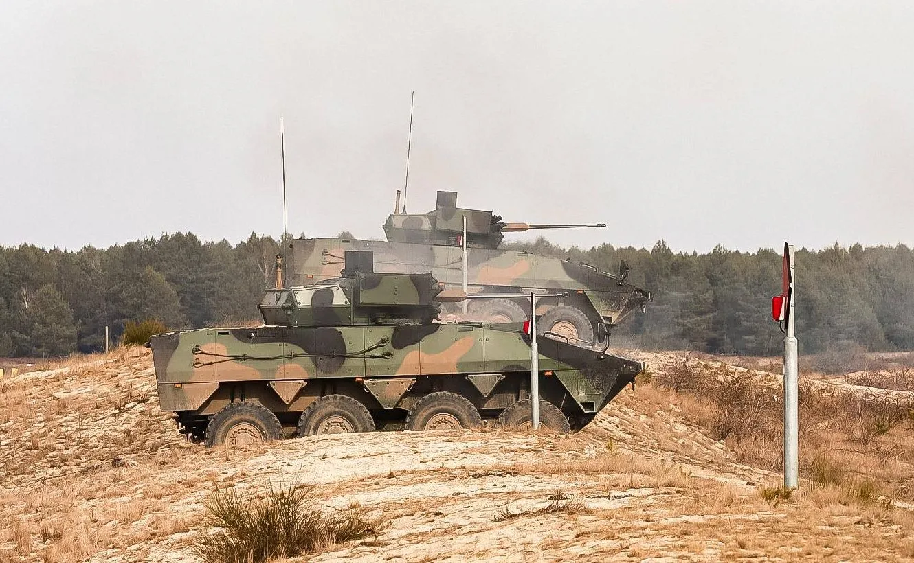 Rosomak z wieżą ZSSW-30 polskiej konstrukcji