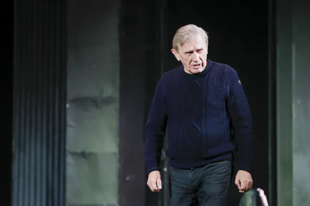 Jan Englert zirytowany pytaniami dziennikarza. "Strasznie mnie pan nudzi"