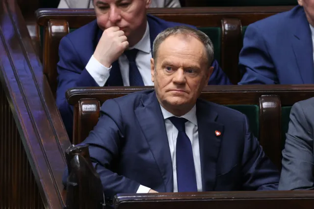 Czas prawdy dla rządu Tuska. "The Straits Times": Polacy pokazali żółtą kartkę