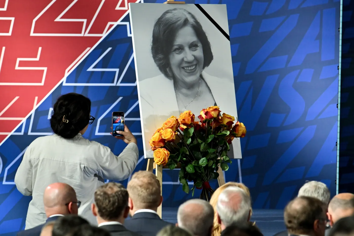  Portret zmarłej 15 marca br. wieloletniej współpracowniczki prezesa PiS Barbary Skrzypek podczas VII kongresu Prawa i Sprawiedliwości