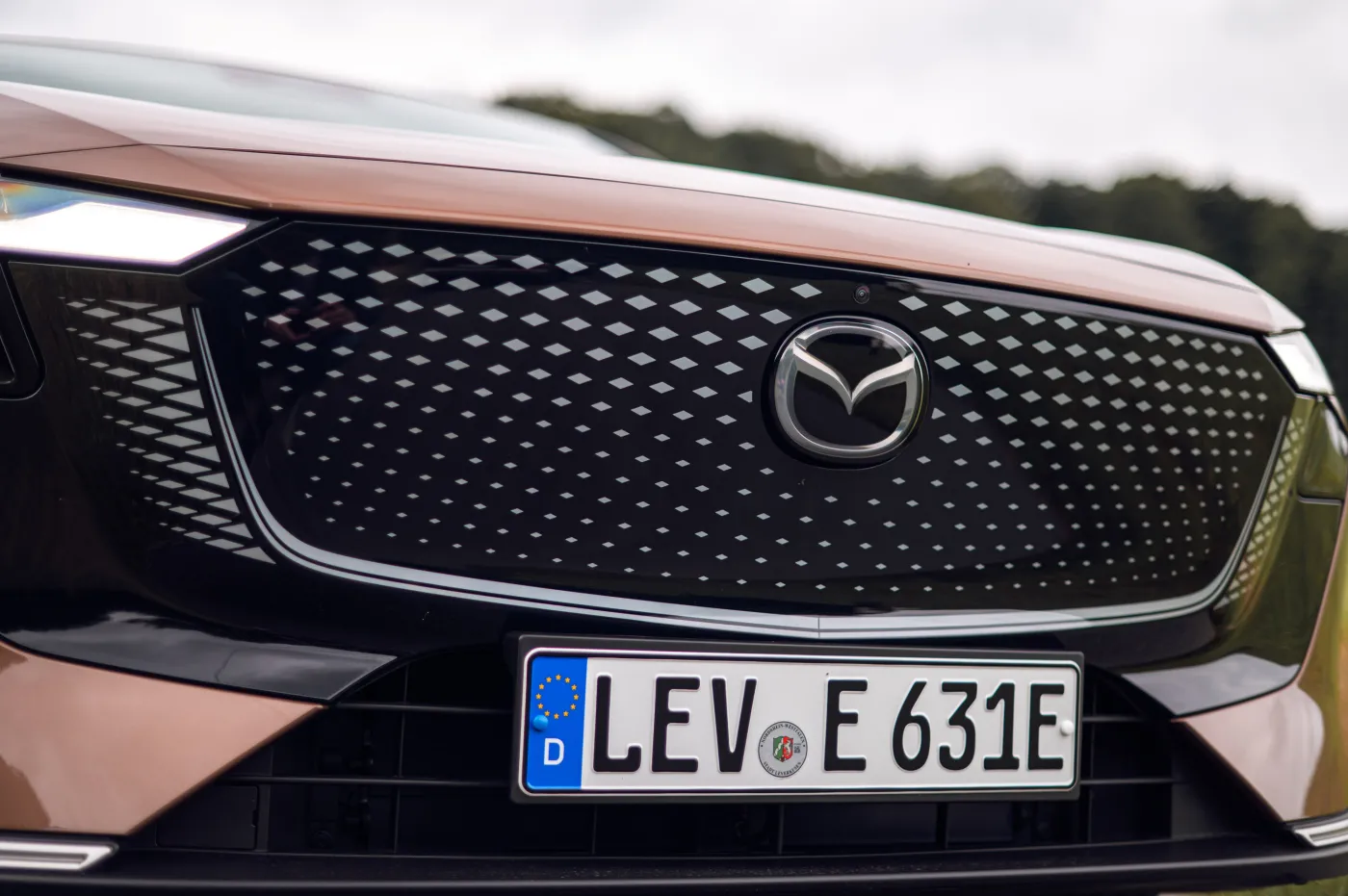 Nowa Mazda ma 258 KM i napęd na tył. Zaskakuje stylem i ceną