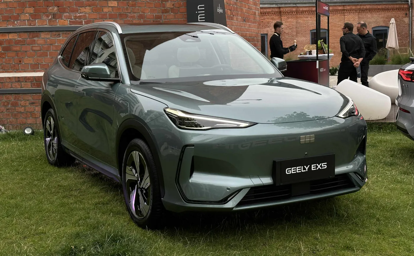 Nowy SUV wjeżdża do Polski. Cena? 5000 aut sprzedali w ciemno