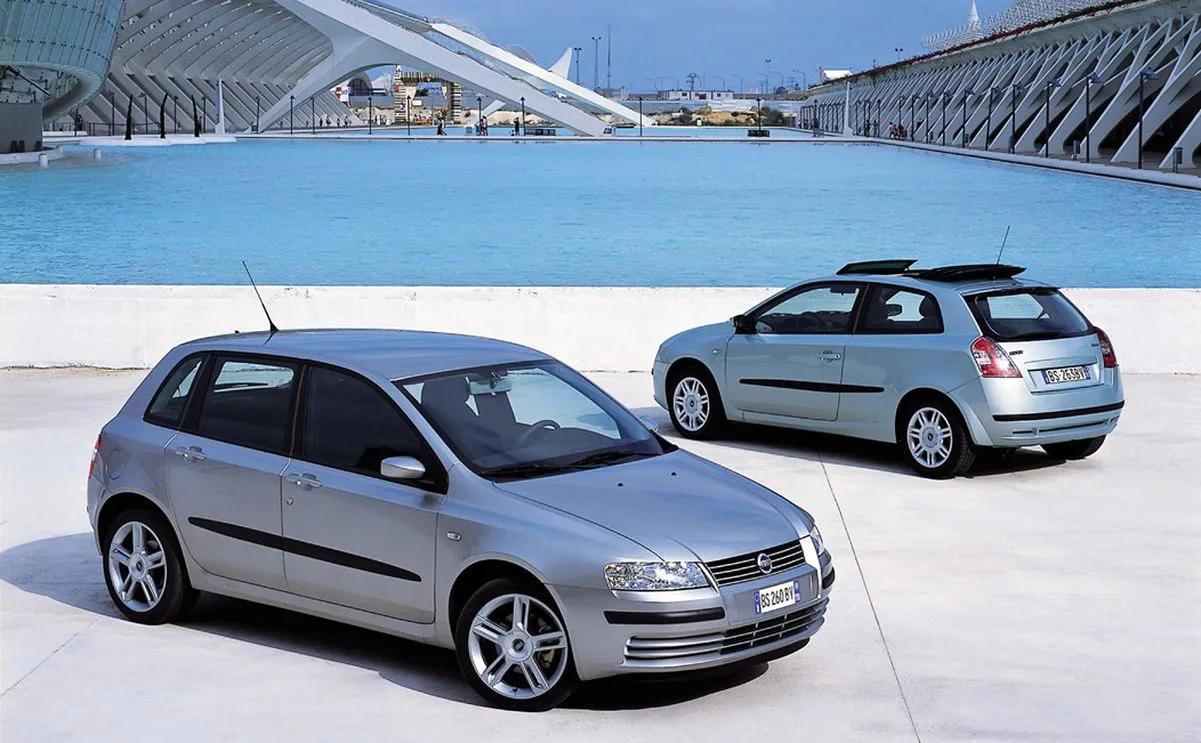 fiat-stilo-38072093.jpg