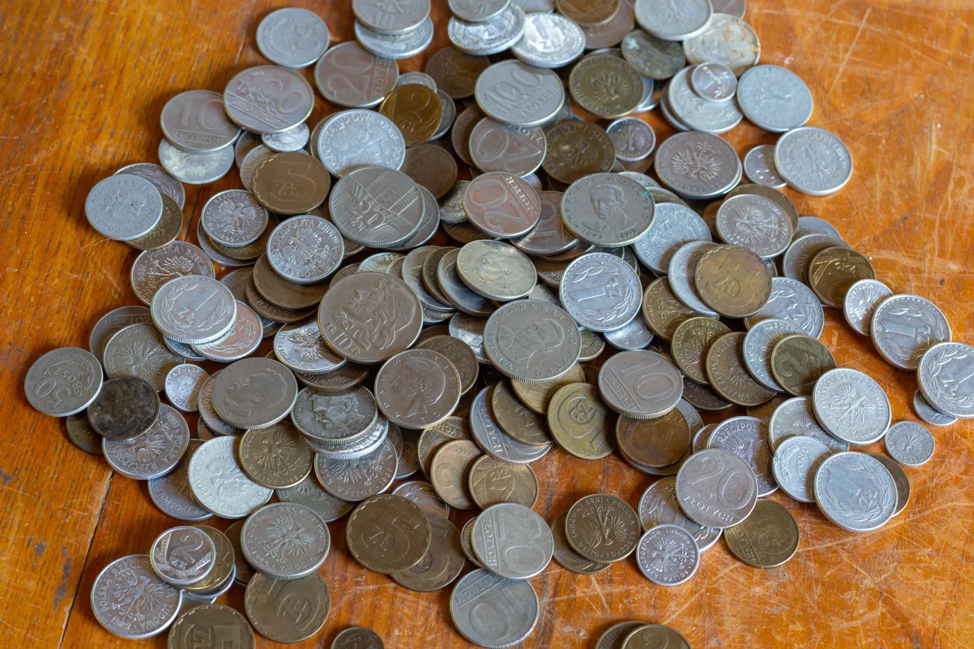 Na tych monetach z PRL-u można nieźle zarobić. Koniecznie sprawdź, czy nie masz ich w domu