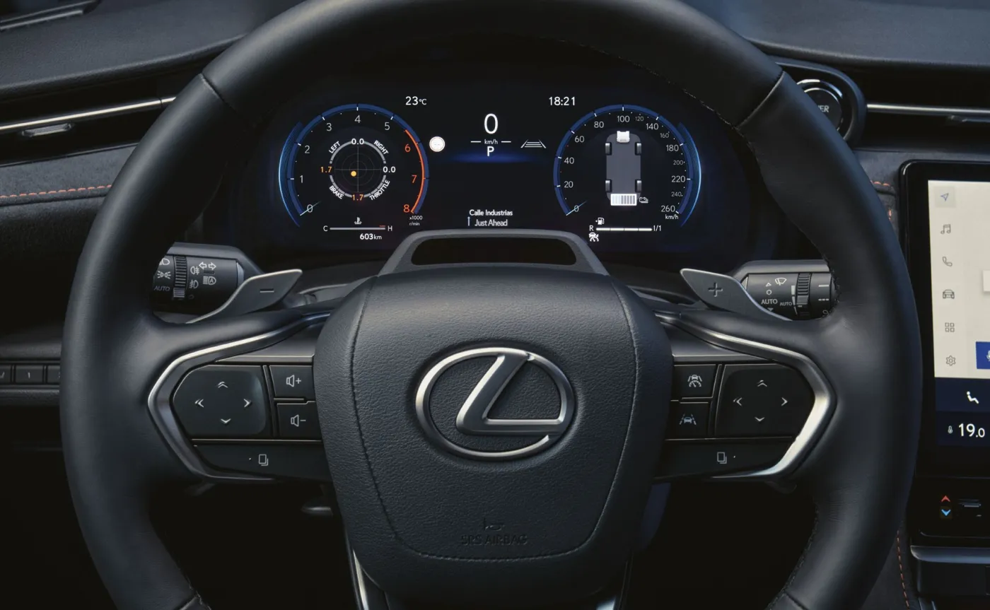 lexus-lbx-37894516.jpg