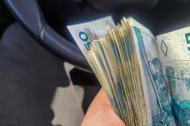 W PFRON dla osób niepełnosprawnych system punktowy: Np. 10 punktów więcej do wniosku. Tak jest przy samochodach dla niepełnosprawnych