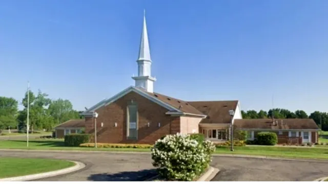 Napastnik wjechał samochodem do kościoła i zaczął strzelać. Wiele ofiar