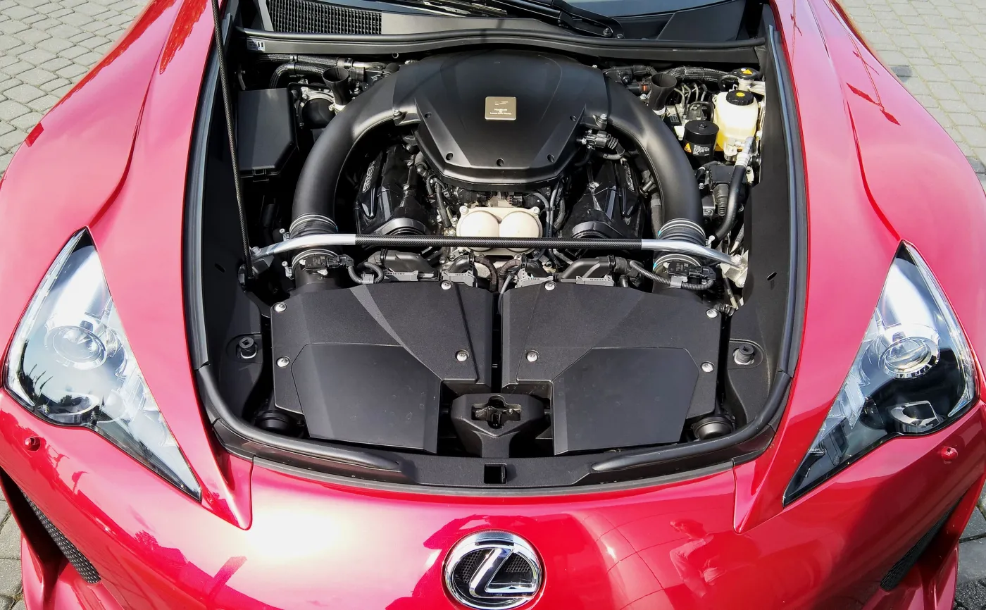 9077141-lexus-lfa.jpg