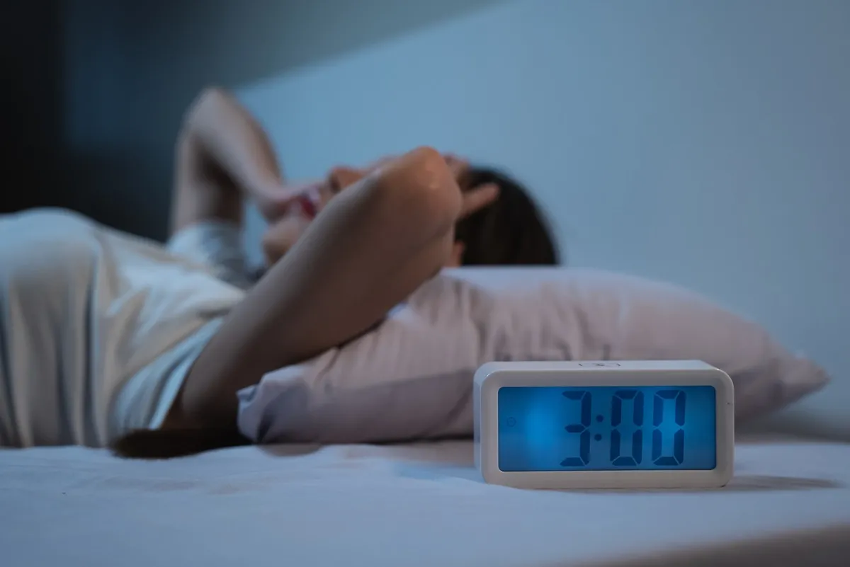 5 wskazówek od psychologa jak przetrwać zmianę czasu na zimowy bez strat dla zdrowia