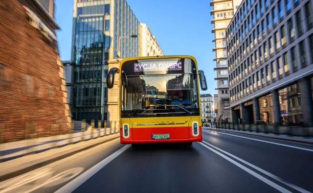 Koniec diesla w polskich miastach. Rewolucja wjeżdża na drogi