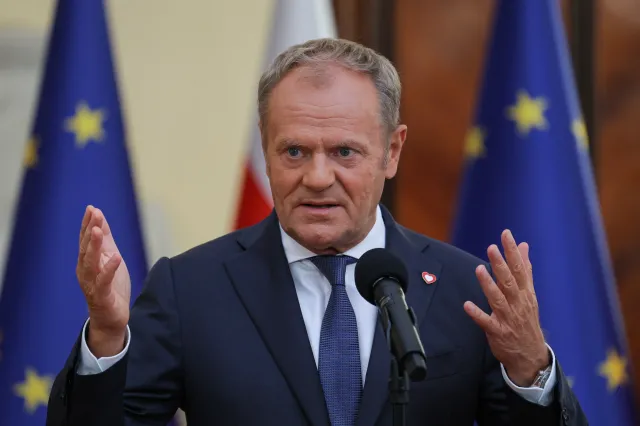 Tusk bije w Nawrockiego. "Wielkie pieniądze, afery i śledztwa, tajemnicze zaginięcie"