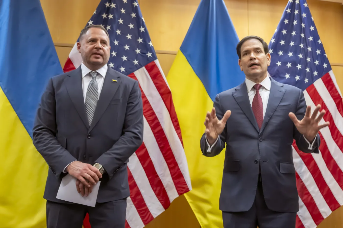 Delegacja amerykańska i ukraińska w Genewie.