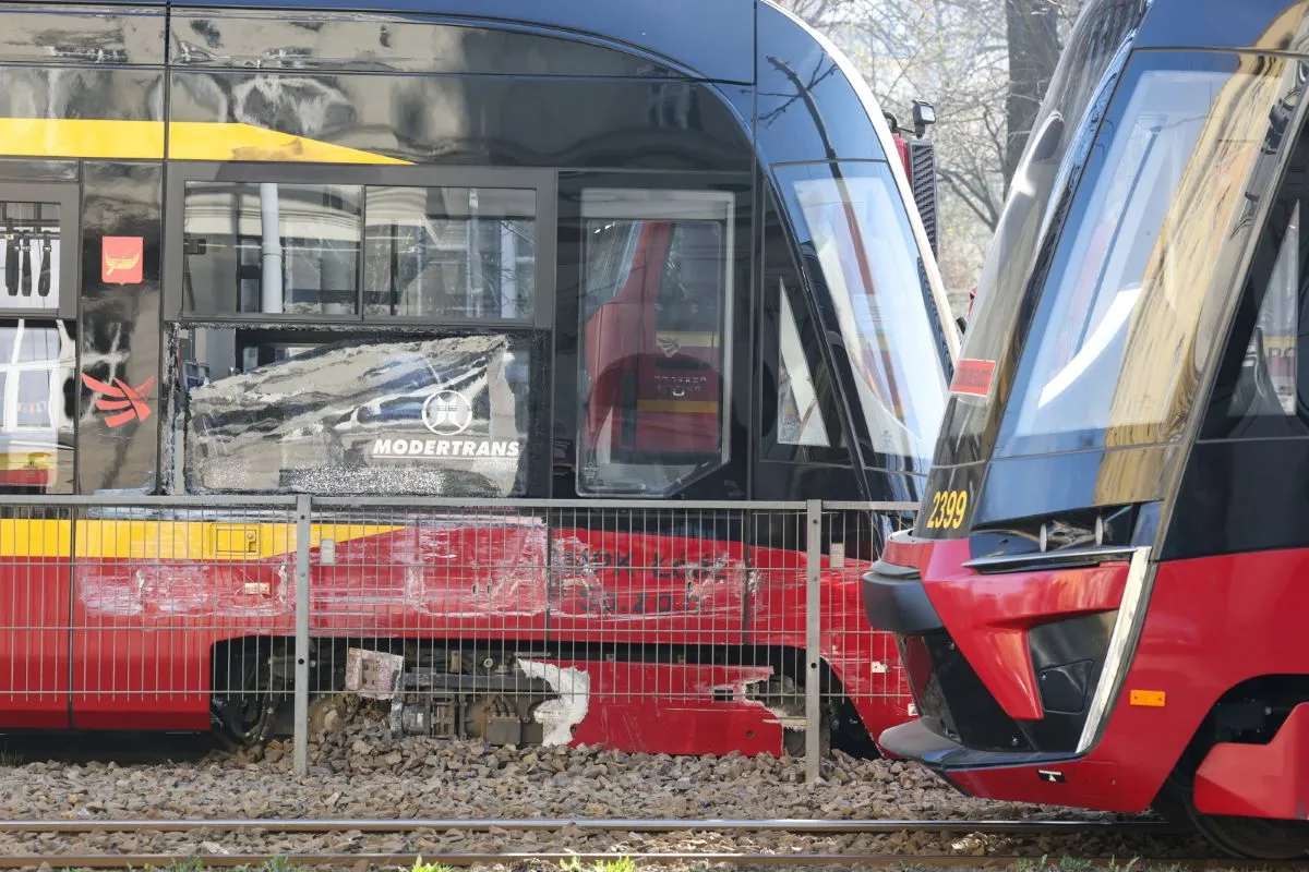 Groźny wypadek tramwajowy w centrum Łodzi. Są ranni