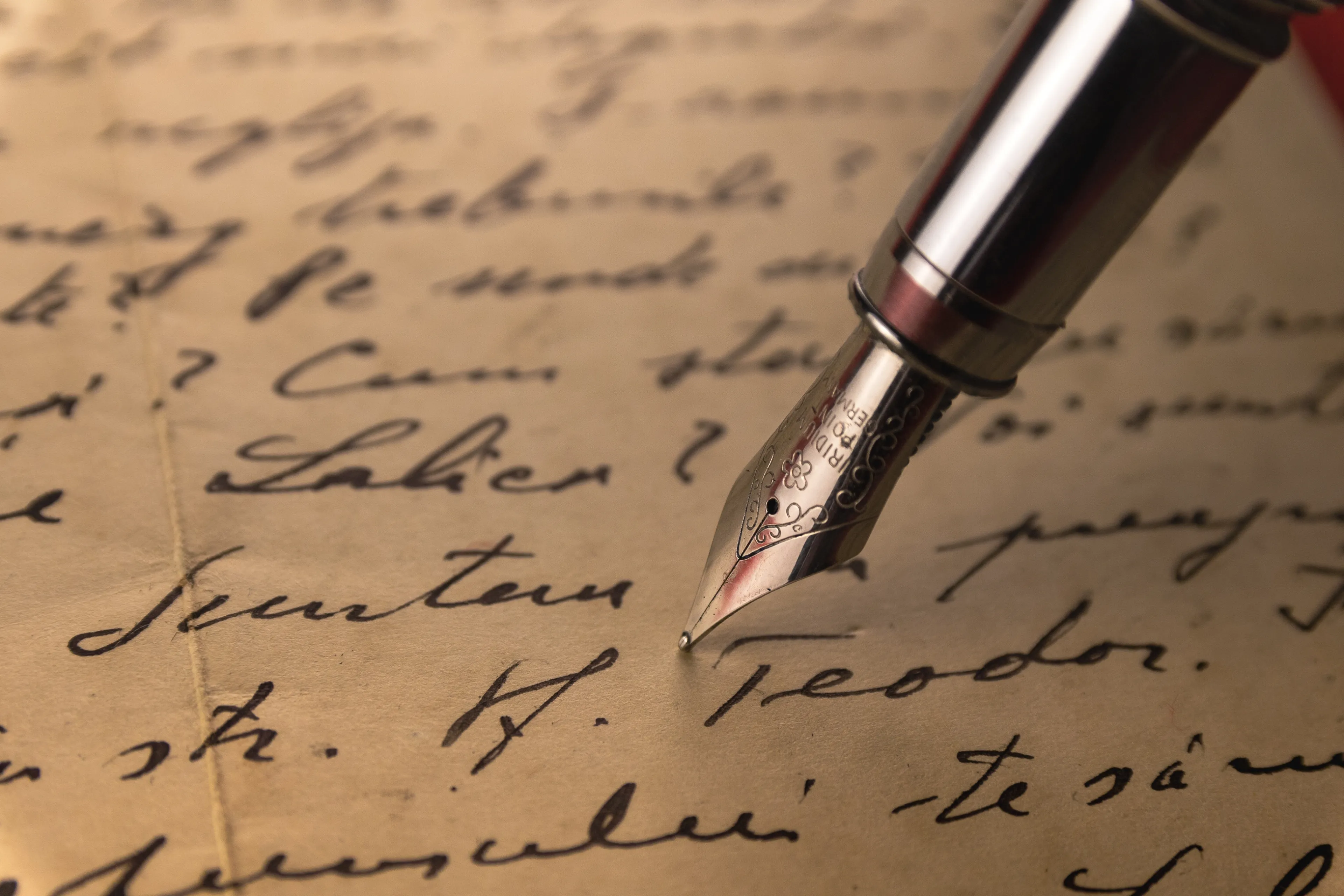 QUIZ ze skrótów. Wiesz, co oznaczają? Komplet punktów tylko dla prawdziwych specjalistów