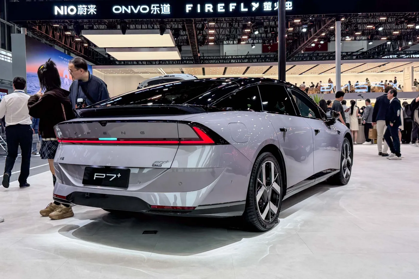 xpeng-p7-39127140.jpg