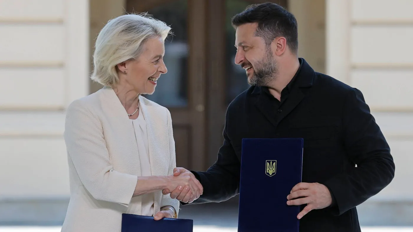 Ursula von der Leyen i Wołodymyr Zełenski