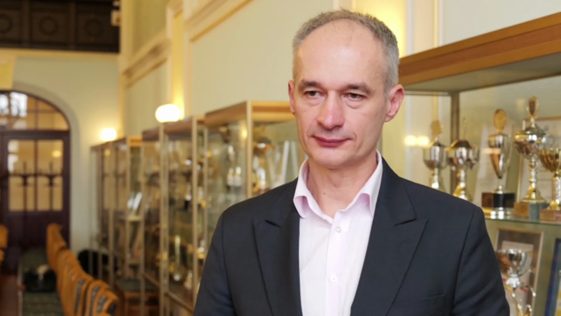 Senat zajmie się przepisami zakazującymi reklamy piwa. Samorządowcy apelują o ponowne rozpatrzenie ich skutków